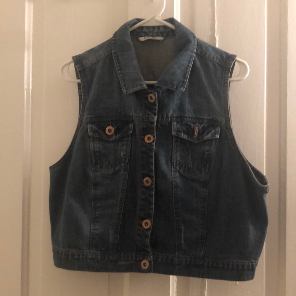 Cropped Denim Vest